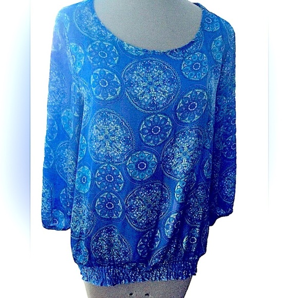 Periwinkle Blue Smocked Top 3/4 Sleeve Mandala Design Large Travelers Vacation - Picture 9 of 9